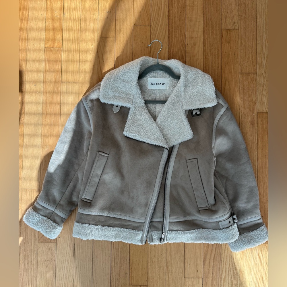 NWOT Ray beams aviator beige shearling jacket